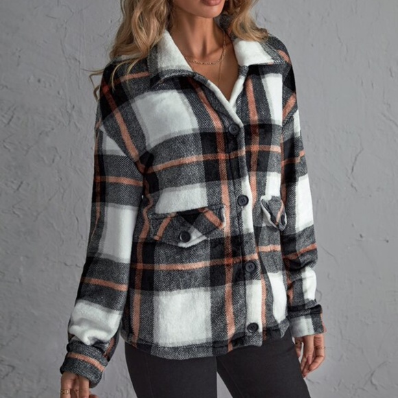 Cozy Plaid teddy Boyfriend Jacket Oversized Shacket - Picture 4 of 5